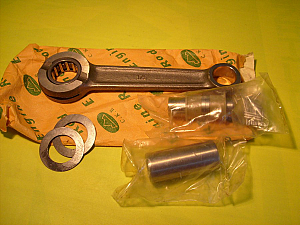 ojnice ČZ 125/175 hranatý motor- jehlová  pr.píst.čepu 16 mm