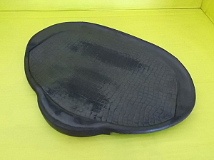 Guma sedla ČZ 125 T a ČZ 125/150 C na první modely - Baťa