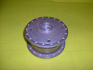 Náboj předního kola