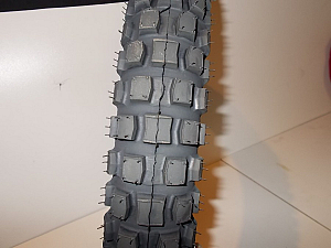 Pneumatika Mitas 2,75-16 drapák