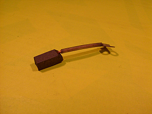 uhlík dynama rozměru 8x8mm